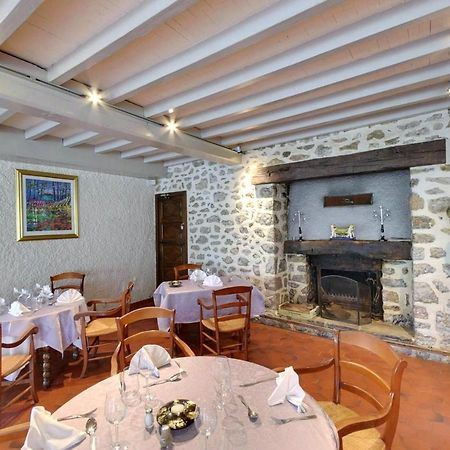 Fasthotel Oloron Hostellerie Du Paon Blanc Lurbe-Saint-Christau Bagian luar foto