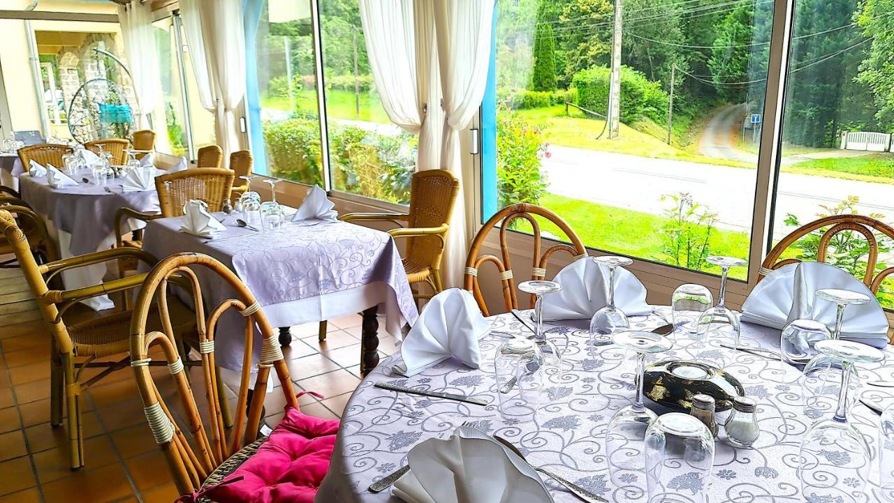 Fasthotel Oloron Hostellerie Du Paon Blanc Lurbe-Saint-Christau Bagian luar foto