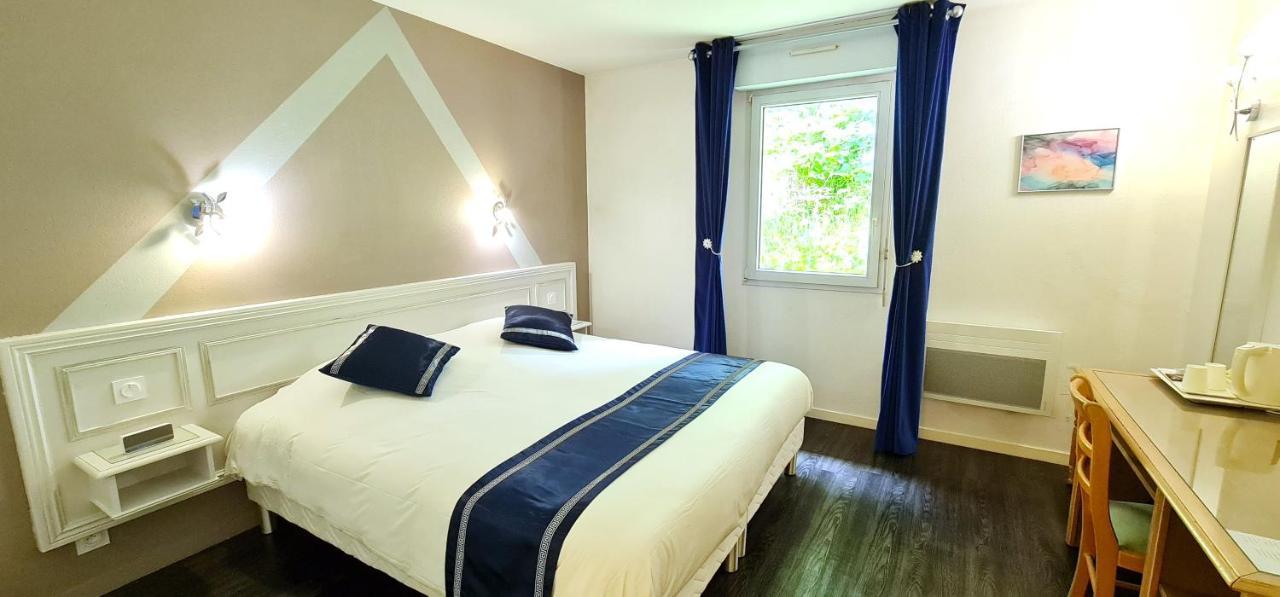 Fasthotel Oloron Hostellerie Du Paon Blanc Lurbe-Saint-Christau Bagian luar foto