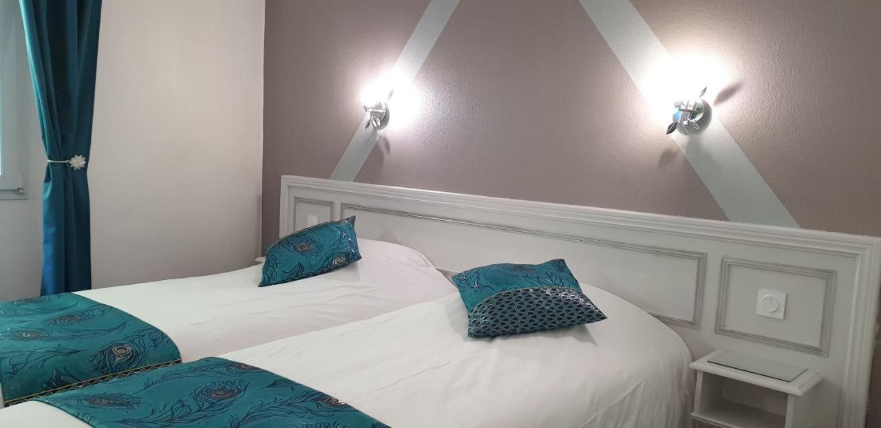 Fasthotel Oloron Hostellerie Du Paon Blanc Lurbe-Saint-Christau Bagian luar foto